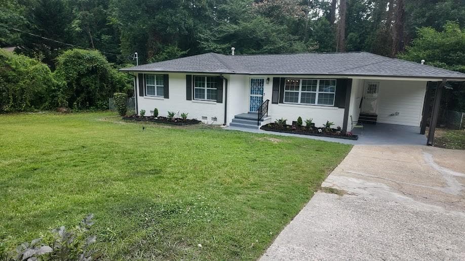 4 bedroom, 2 bathroom, 1,500 sq ft single family residence under contract at 2181 Meadowlane Drive, Atlanta, GA 30311 — photo 2