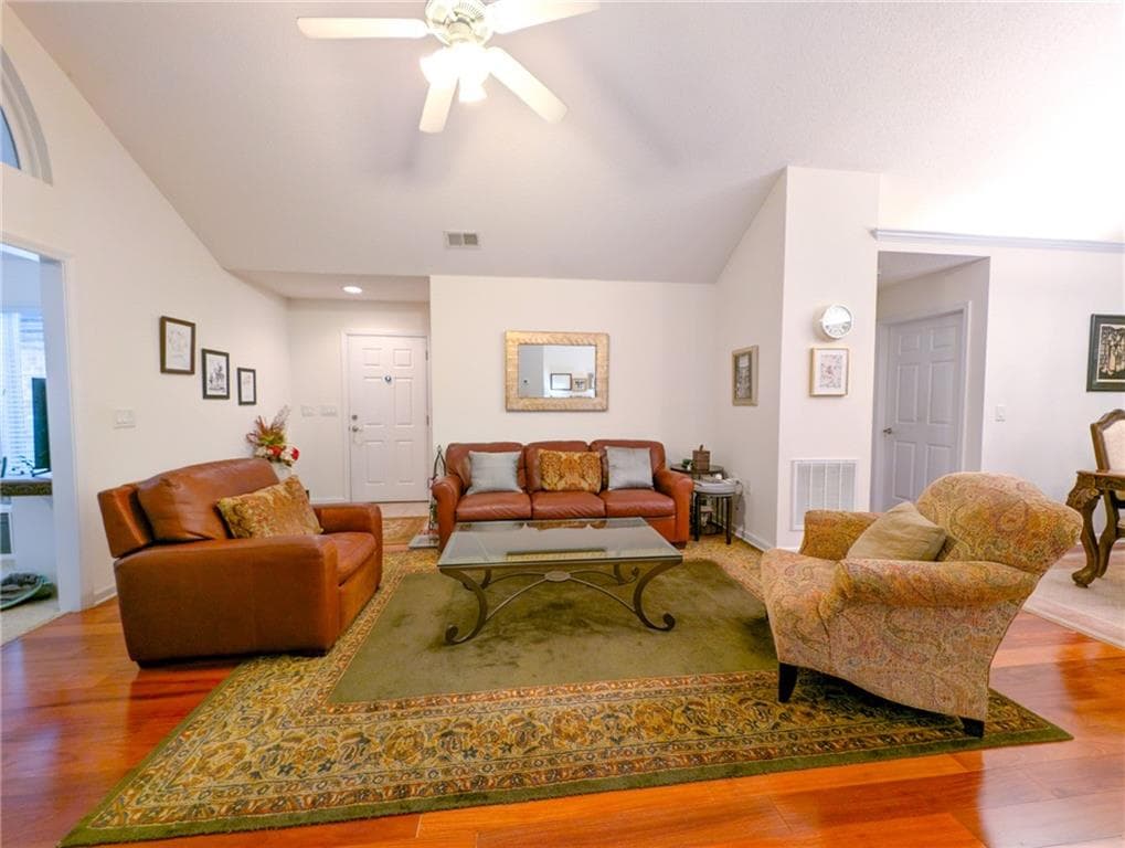 2 bedroom, 2 bathroom, 1,685 sq ft condominium for sale at 1535 Duluth Highway 503, Lawrenceville, GA 30043 — photo 4