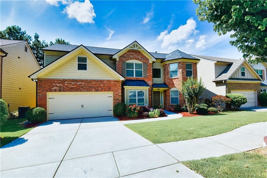5 bedroom, 3 bathroom, 2,636 sq ft single family residence for sale at 1721 Bridle Road, Lawrenceville, GA 30043 — photo 4