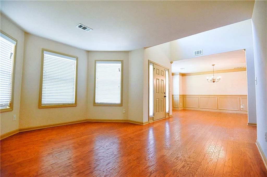 5 bedroom, 3 bathroom, 2,636 sq ft single family residence for sale at 1721 Bridle Road, Lawrenceville, GA 30043 — photo 10