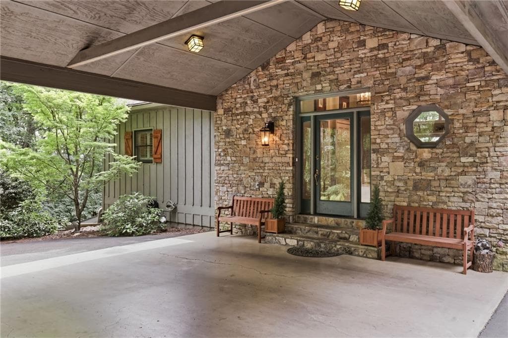 3 bedroom, 3 bathroom, 2,929 sq ft single family residence for sale at 52 Swallow Point, Big Canoe, GA 30143 — photo 7