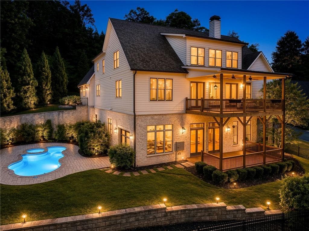 5 bedroom, 6 bathroom, 5,863 sq ft single family residence sold at 10 Peninsula Way, Dawsonville, GA 30534