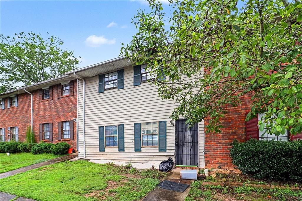 3 bedroom, 3 bathroom, 1,536 sq ft condominium for sale at 6354 Shannon Parkway 15C, Union City, GA 30291 — photo 3