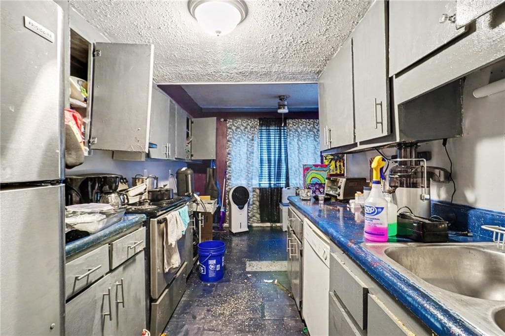 3 bedroom, 3 bathroom, 1,536 sq ft condominium for sale at 6354 Shannon Parkway 15C, Union City, GA 30291 — photo 6
