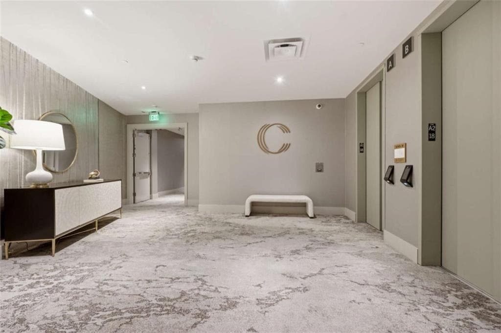 3 bedroom, 3 bathroom, 2,460 sq ft condominium for sale at 3107 Peachtree Road 1804, Atlanta, GA 30305 — photo 5