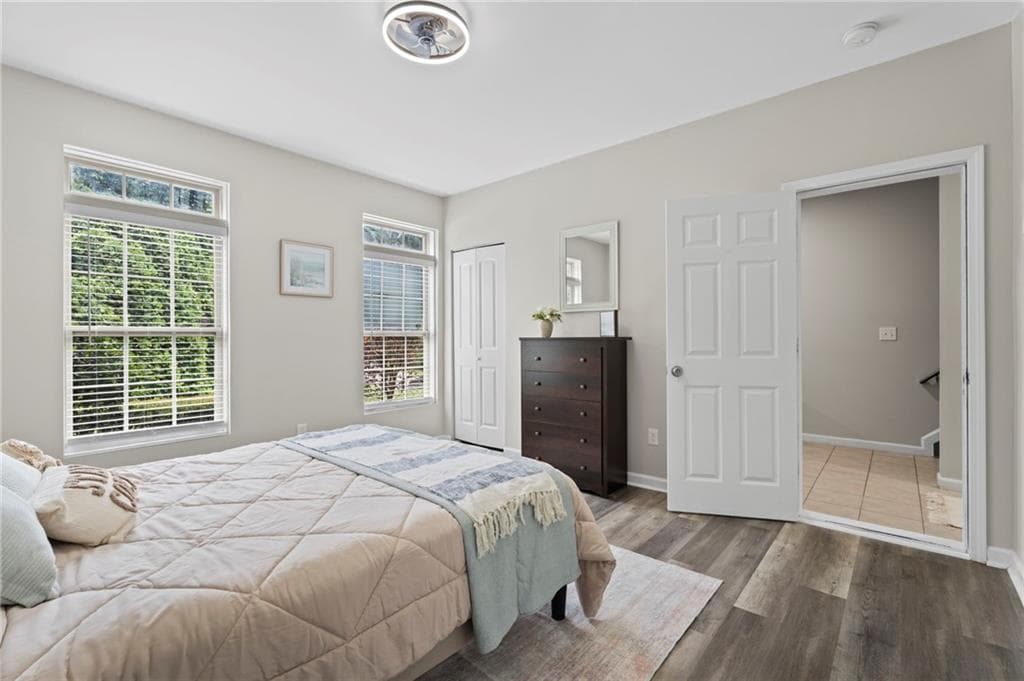 3 bedroom, 4 bathroom, 2,436 sq ft townhouse under contract at 4402 George David Way, Powder Springs, GA 30127 — photo 8