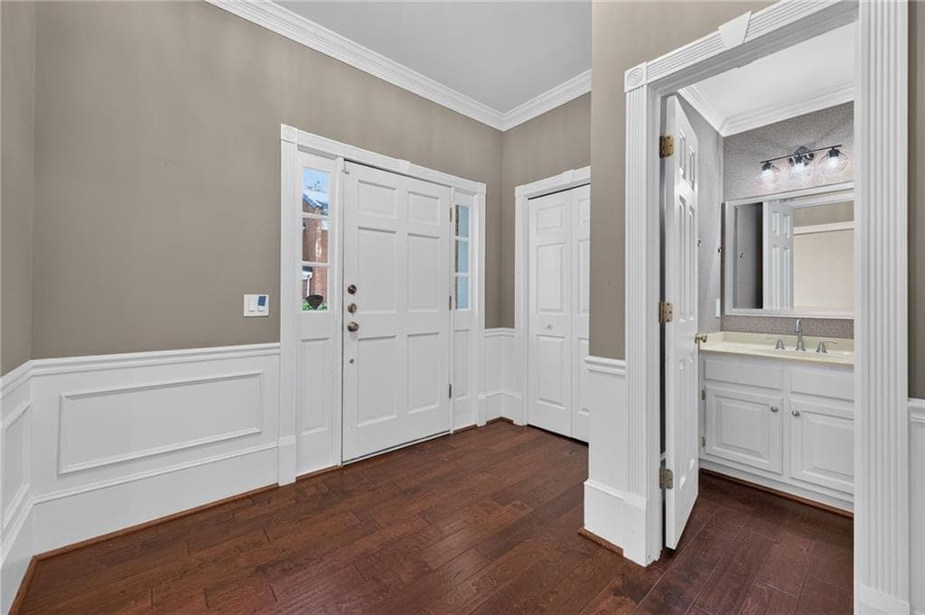 3 bedroom, 3 bathroom, 2,208 sq ft townhouse for sale at 5427 Trentham Drive, Atlanta, GA 30338 — photo 6