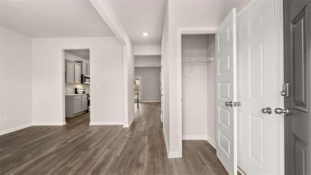 3 bedroom, 3 bathroom, 1,663 sq ft single family residence under contract at 200 Bristol Boulevard, Winder, GA 30680 — photo 2
