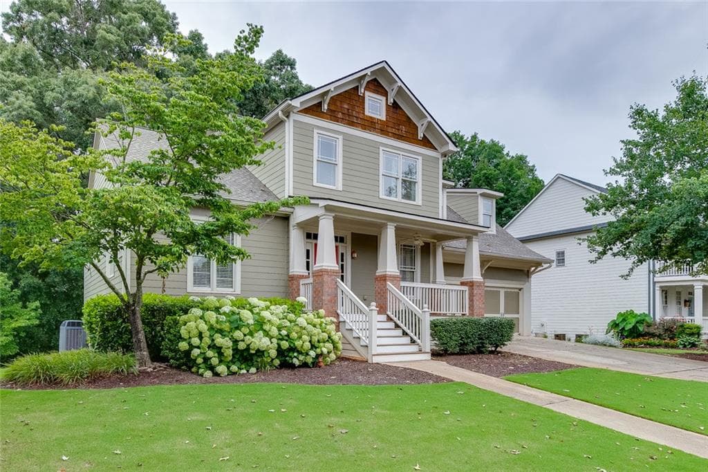 4 bedroom, 3 bathroom, 2,947 sq ft single family residence for sale at 5843 Peacock Lane, Hoschton, GA 30548 — photo 2