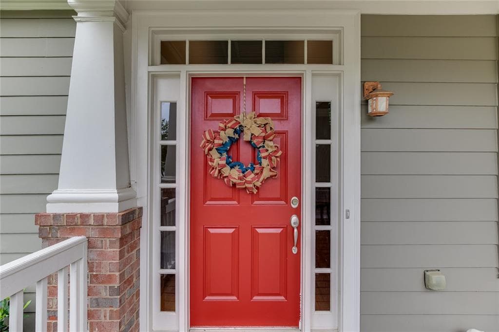 4 bedroom, 3 bathroom, 2,947 sq ft single family residence for sale at 5843 Peacock Lane, Hoschton, GA 30548 — photo 3