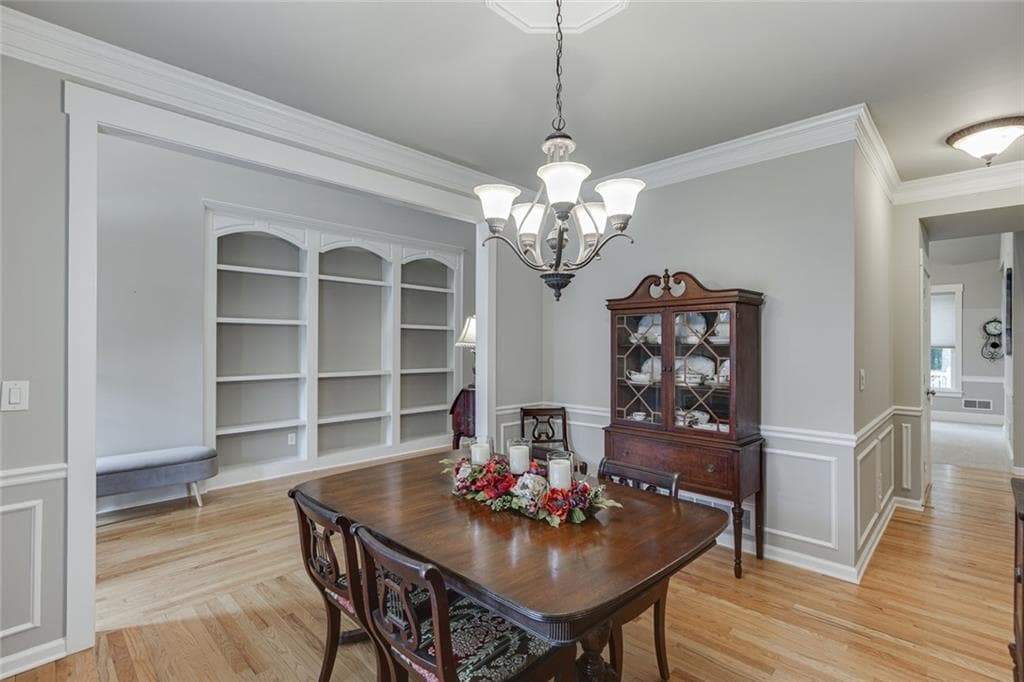 4 bedroom, 3 bathroom, 2,947 sq ft single family residence for sale at 5843 Peacock Lane, Hoschton, GA 30548 — photo 7