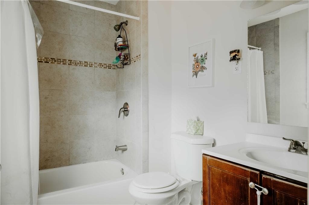 3 bedroom, 4 bathroom single family residence for rent at 1496 Woodland Avenue, Atlanta, GA 30316 for $2,600 a month — photo 10