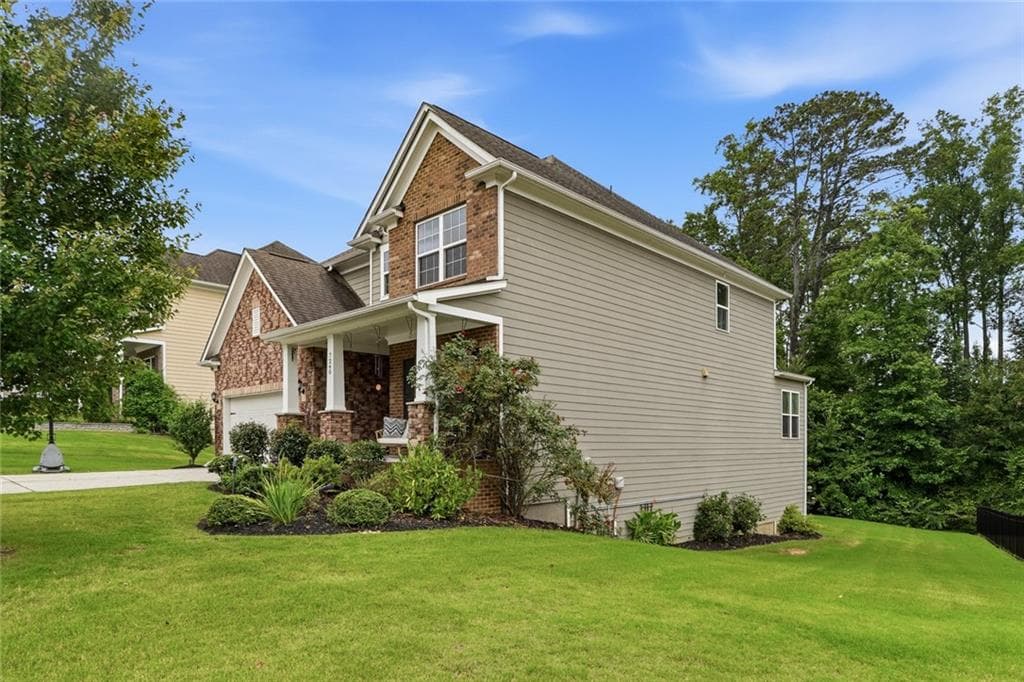 5 bedroom, 4 bathroom, 3,170 sq ft single family residence for sale at 7240 Margate Court, Cumming, GA 30040 — photo 3
