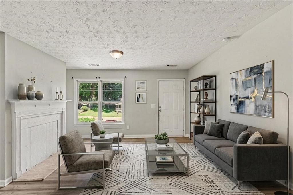 3 bedroom, 1 bathroom, 1,025 sq ft single family residence for sale at 270 Knob Drive, Carrollton, GA 30116 — photo 3