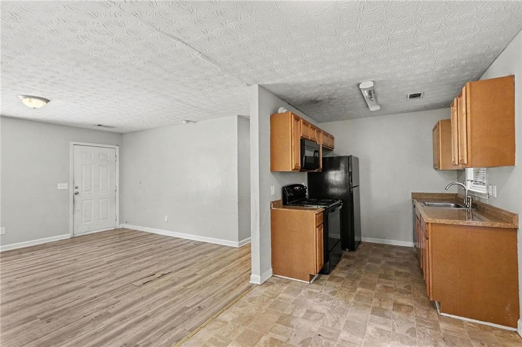 3 bedroom, 1 bathroom, 1,025 sq ft single family residence for sale at 270 Knob Drive, Carrollton, GA 30116 — photo 9