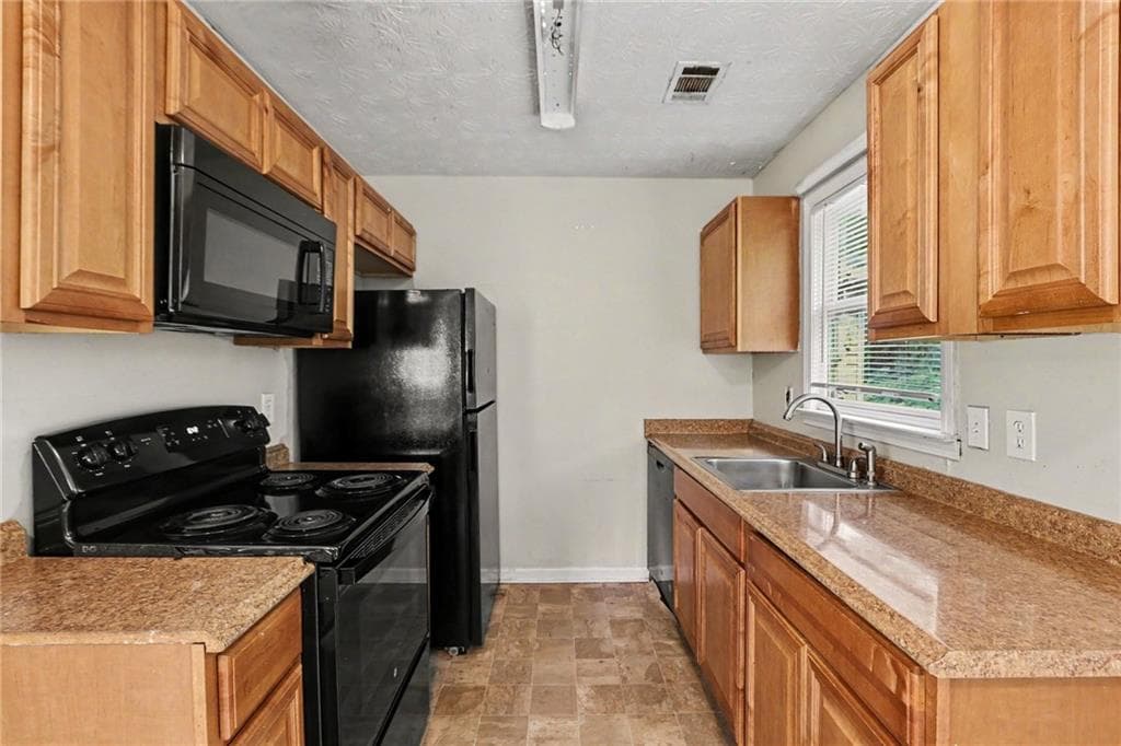 3 bedroom, 1 bathroom, 1,025 sq ft single family residence for sale at 270 Knob Drive, Carrollton, GA 30116 — photo 10