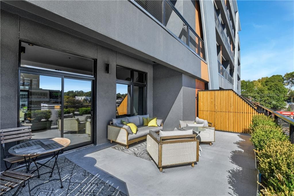 1 bedroom, 1 bathroom, 630 sq ft condominium for sale at 567 Ponce De Leon Avenue 406, Atlanta, GA 30308 — photo 9