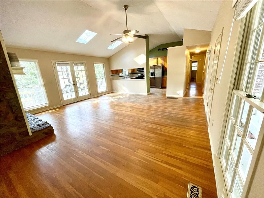 4 bedroom, 3 bathroom, 1,740 sq ft single family residence for sale at 226 Pine Forest Drive, Lawrenceville, GA 30046 — photo 4