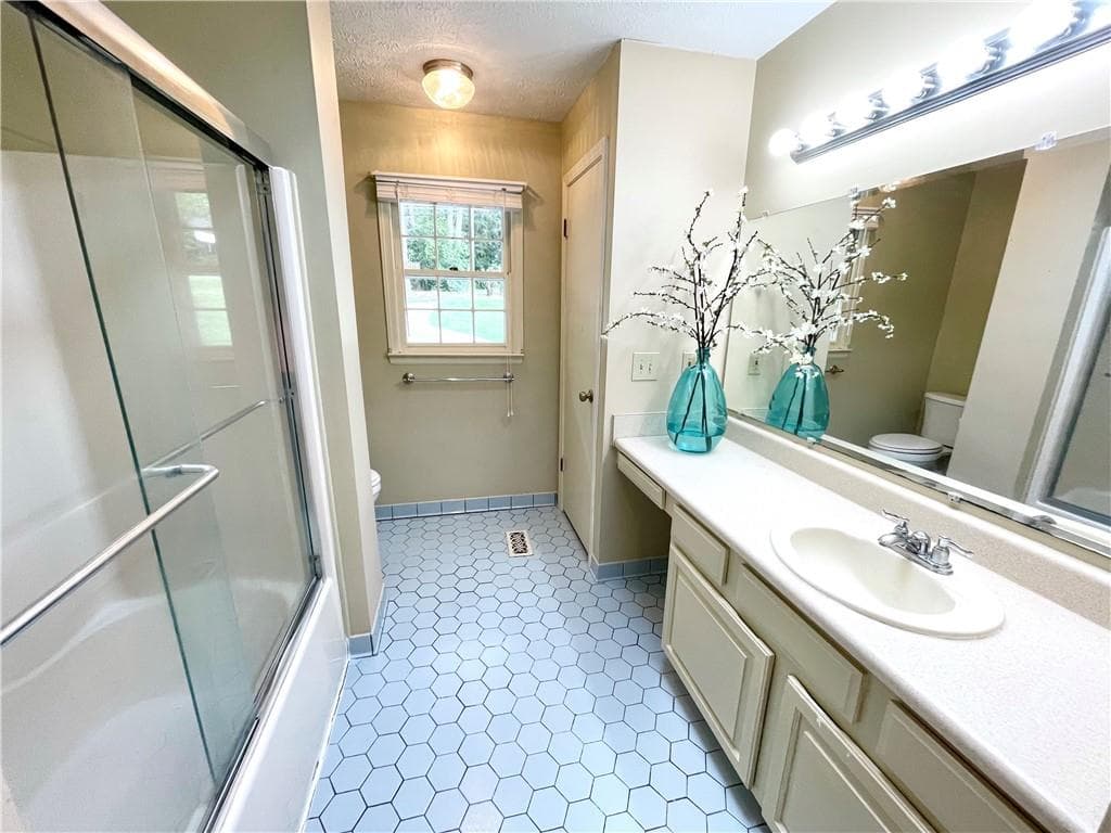 4 bedroom, 3 bathroom, 1,740 sq ft single family residence for sale at 226 Pine Forest Drive, Lawrenceville, GA 30046 — photo 8