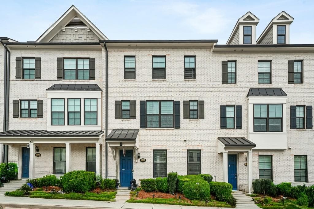 4 bedroom, 4 bathroom, 2,292 sq ft townhouse for sale at 3435 Pickens Street, Duluth, GA 30096 — photo 2