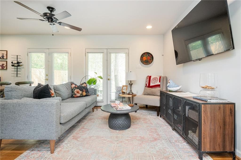 2 bedroom, 2 bathroom, 1,100 sq ft single family residence for sale at 1428 Sandy Lane, Decatur, GA 30032 — photo 4