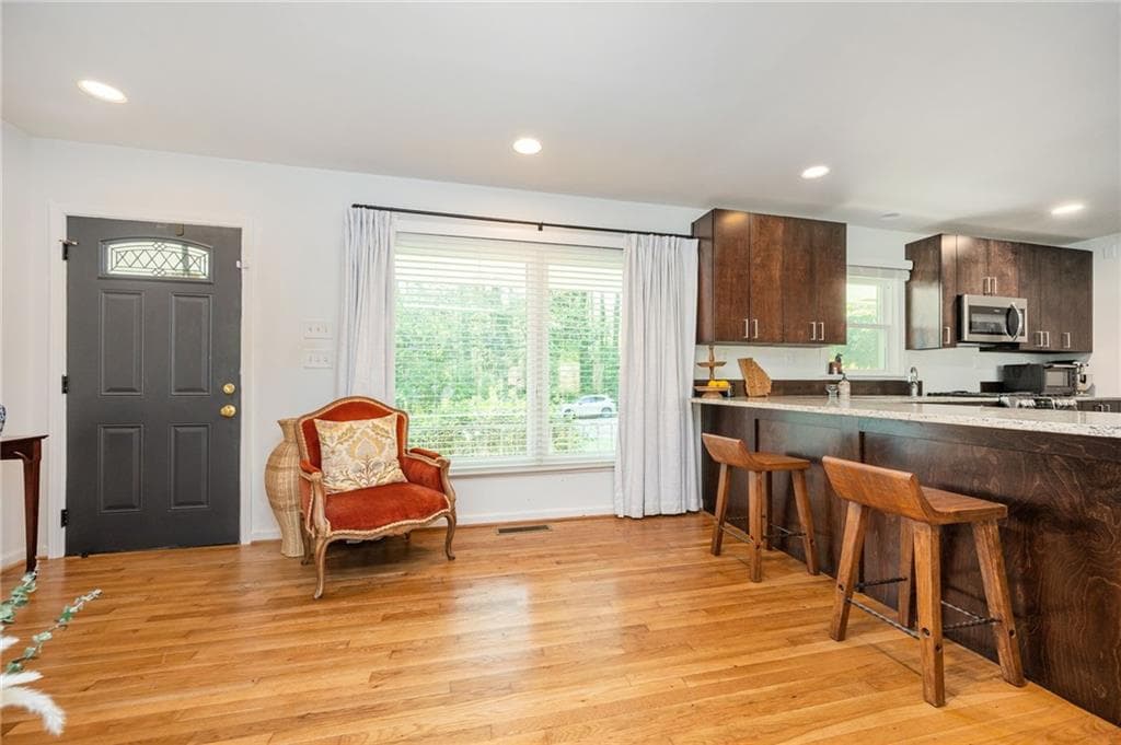 2 bedroom, 2 bathroom, 1,100 sq ft single family residence for sale at 1428 Sandy Lane, Decatur, GA 30032 — photo 6