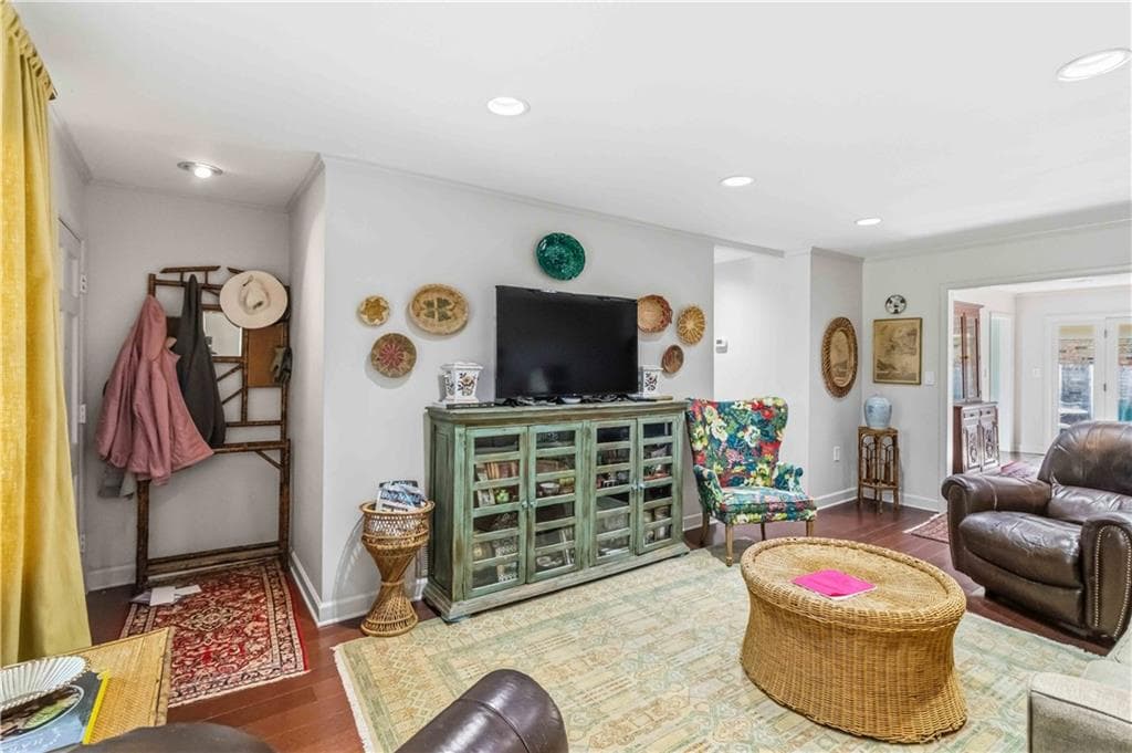 2 bedroom, 2 bathroom, 1,260 sq ft condominium for sale at 3301 Stonecrest Court, Atlanta, GA 30341 — photo 7