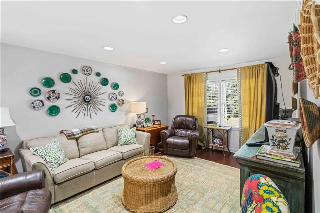 2 bedroom, 2 bathroom, 1,260 sq ft condominium for sale at 3301 Stonecrest Court, Atlanta, GA 30341 — photo 8