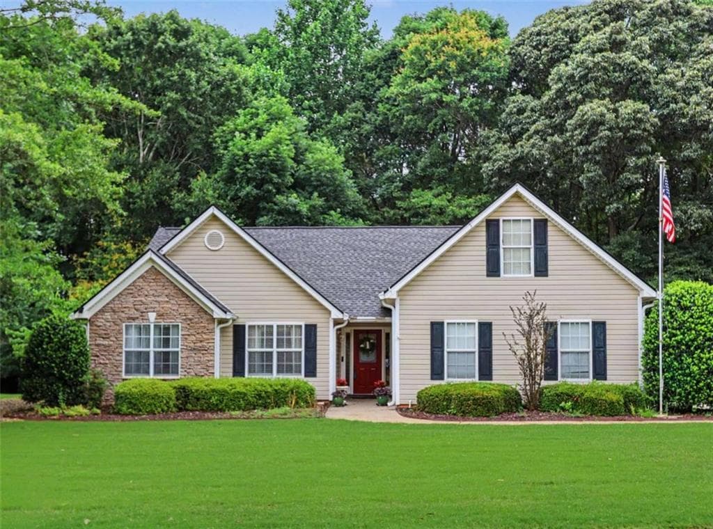 3 bedroom, 2 bathroom, 1,678 sq ft single family residence for sale at 157 Cabots Creek Drive, Jefferson, GA 30549 — photo 2
