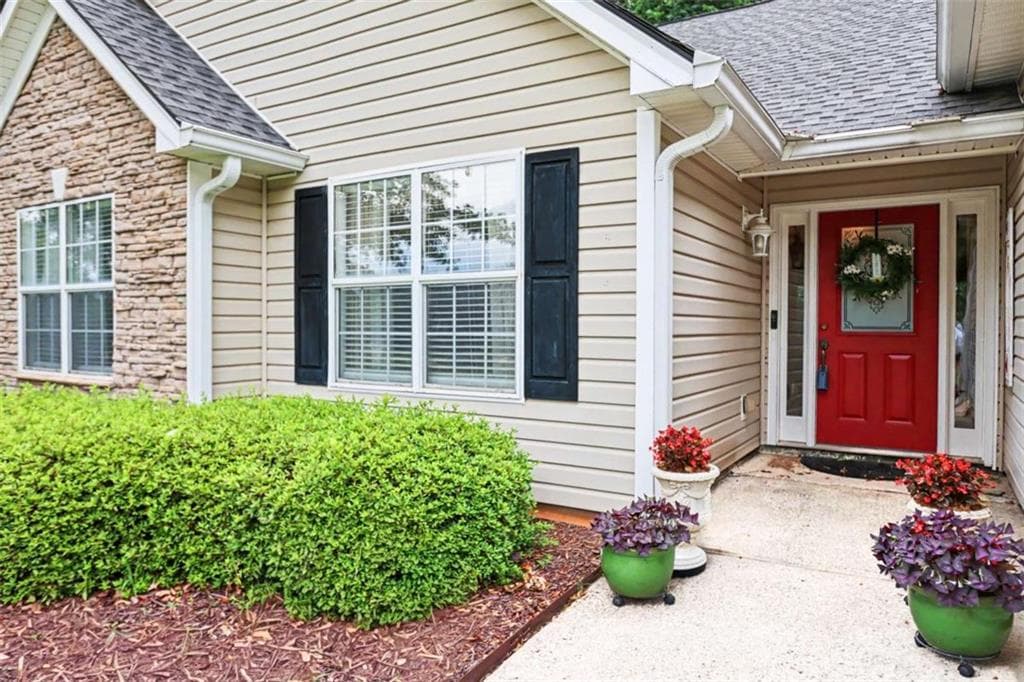 3 bedroom, 2 bathroom, 1,678 sq ft single family residence for sale at 157 Cabots Creek Drive, Jefferson, GA 30549 — photo 4