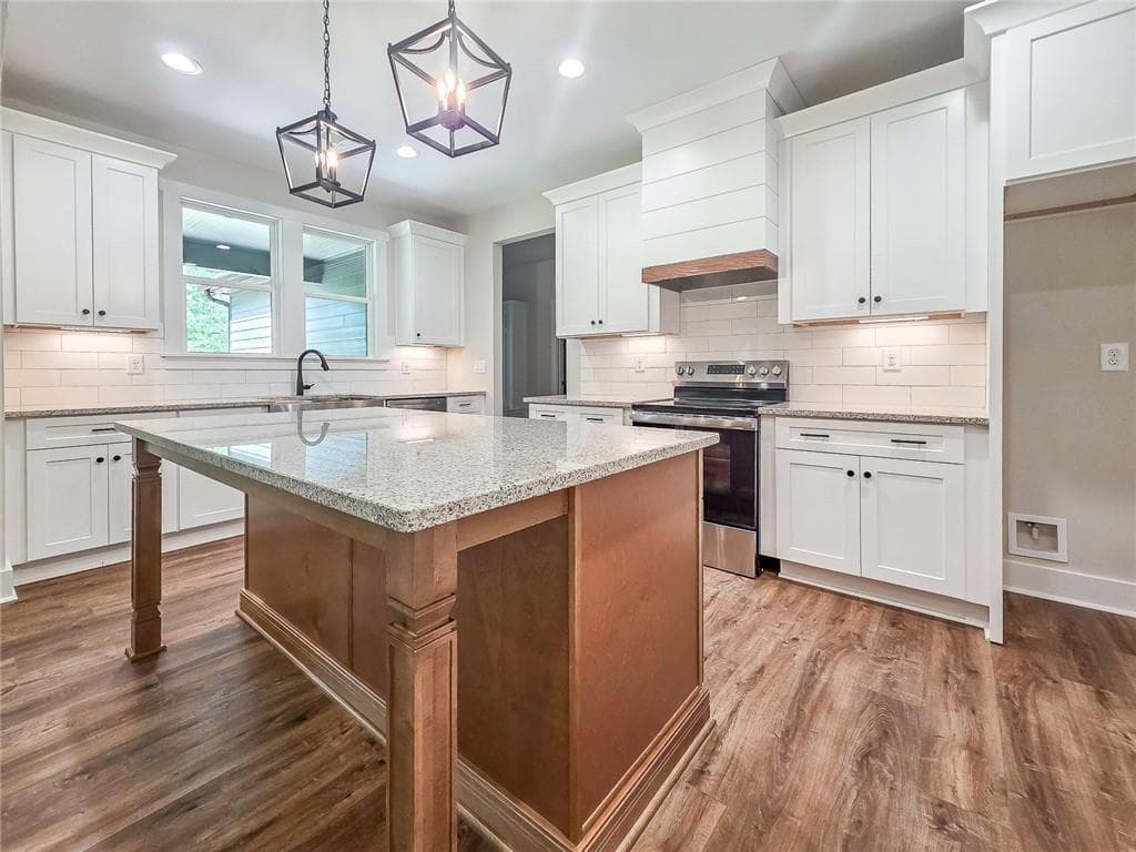 4 bedroom, 3 bathroom, 2,449 sq ft single family residence under contract at 105 Holly Branch Path, Rockmart, GA 30153 — photo 9