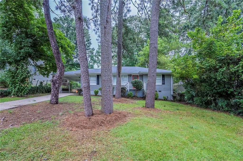 3 bedroom, 1 bathroom, 1,218 sq ft single family residence for sale at 2450 Springdale Road, Atlanta, GA 30315
