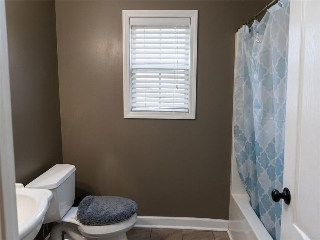 3 bedroom, 2 bathroom, 1,725 sq ft single family residence for sale at 55 Riverbrooke Terrace, Covington, GA 30016 — photo 2
