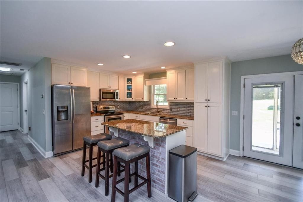 3 bedroom, 2 bathroom, 1,785 sq ft single family residence for sale at 75 Eastgate Drive, Dawsonville, GA 30534 — photo 5