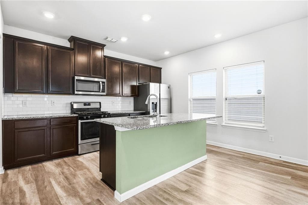 3 bedroom, 3 bathroom, 2,058 sq ft single family residence for sale at 4676 Electric Avenue, Mableton, GA 30126 — photo 9
