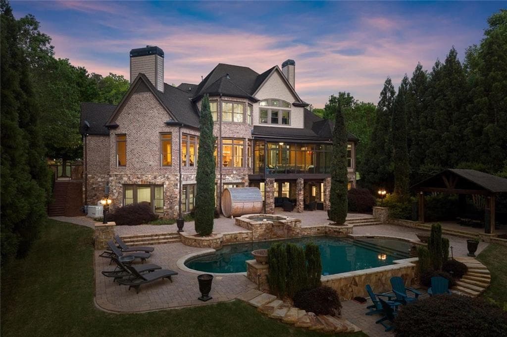 7 bedroom, 6 bathroom, 8,433 sq ft single family residence for sale at 1225 Waterfall Lane, Acworth, GA 30101 — photo 2
