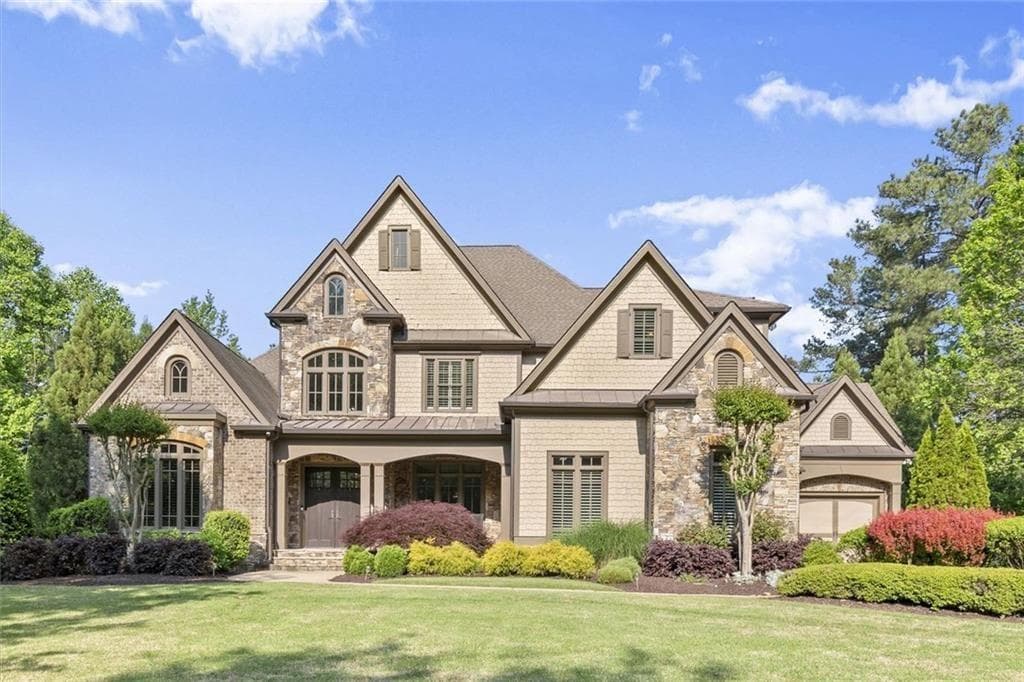 7 bedroom, 6 bathroom, 8,433 sq ft single family residence for sale at 1225 Waterfall Lane, Acworth, GA 30101 — photo 4