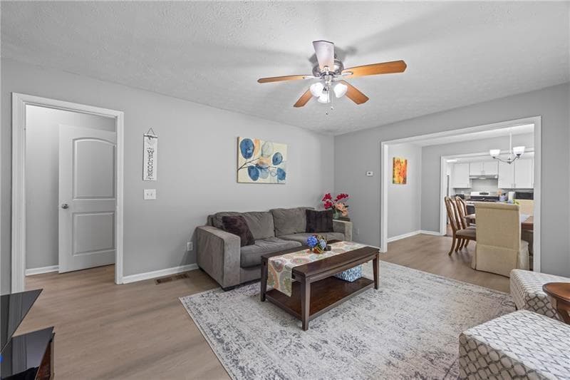 3 bedroom, 2 bathroom, 1,328 sq ft single family residence for rent at 1314 Hidden Circle, Sugar Hill, GA 30518 for $2,100 a month — photo 7