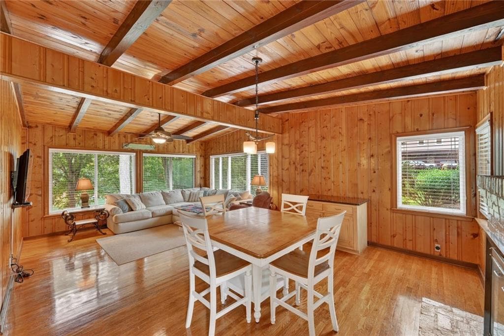 3 bedroom, 3 bathroom, 1,638 sq ft single family residence for sale at 6321 Lakeview Drive, Buford, GA 30518 — photo 5