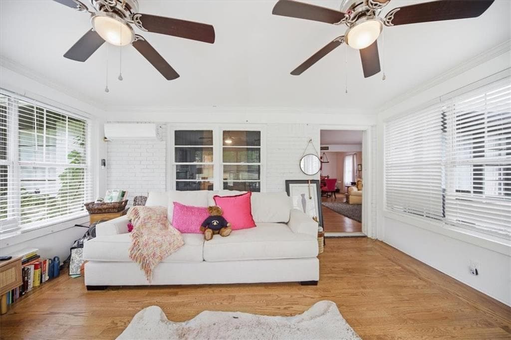 3 bedroom, 2 bathroom, 1,272 sq ft single family residence for sale at 2631 Patrick Court, Atlanta, GA 30317 — photo 6