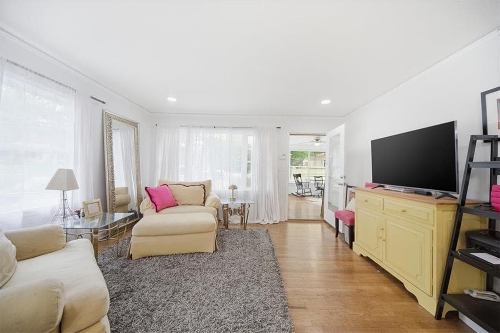 3 bedroom, 2 bathroom, 1,272 sq ft single family residence for sale at 2631 Patrick Court, Atlanta, GA 30317 — photo 7