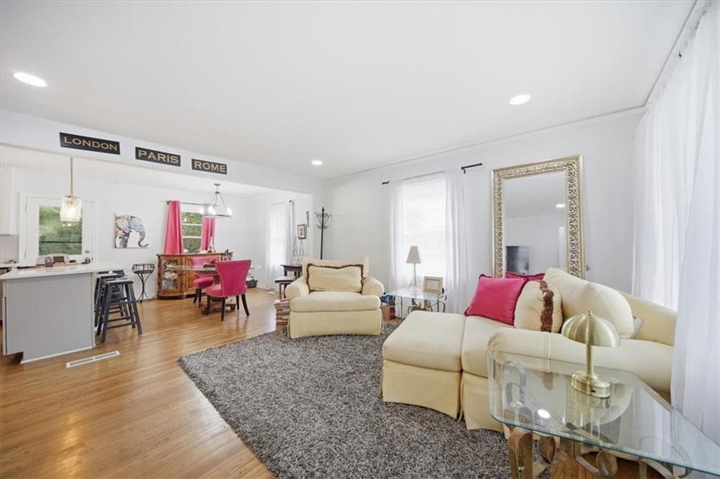 3 bedroom, 2 bathroom, 1,272 sq ft single family residence for sale at 2631 Patrick Court, Atlanta, GA 30317 — photo 8
