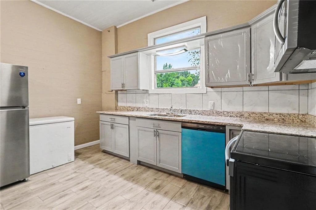 3 bedroom, 2 bathroom, 1,450 sq ft single family residence for sale at 203 Kenwood Road, Fayetteville, GA 30214 — photo 9