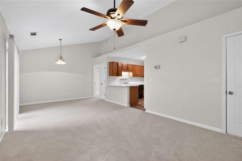 2 bedroom, 2 bathroom, 988 sq ft single family residence under contract at 1158 Britley Park Lane, Woodstock, GA 30189 — photo 4