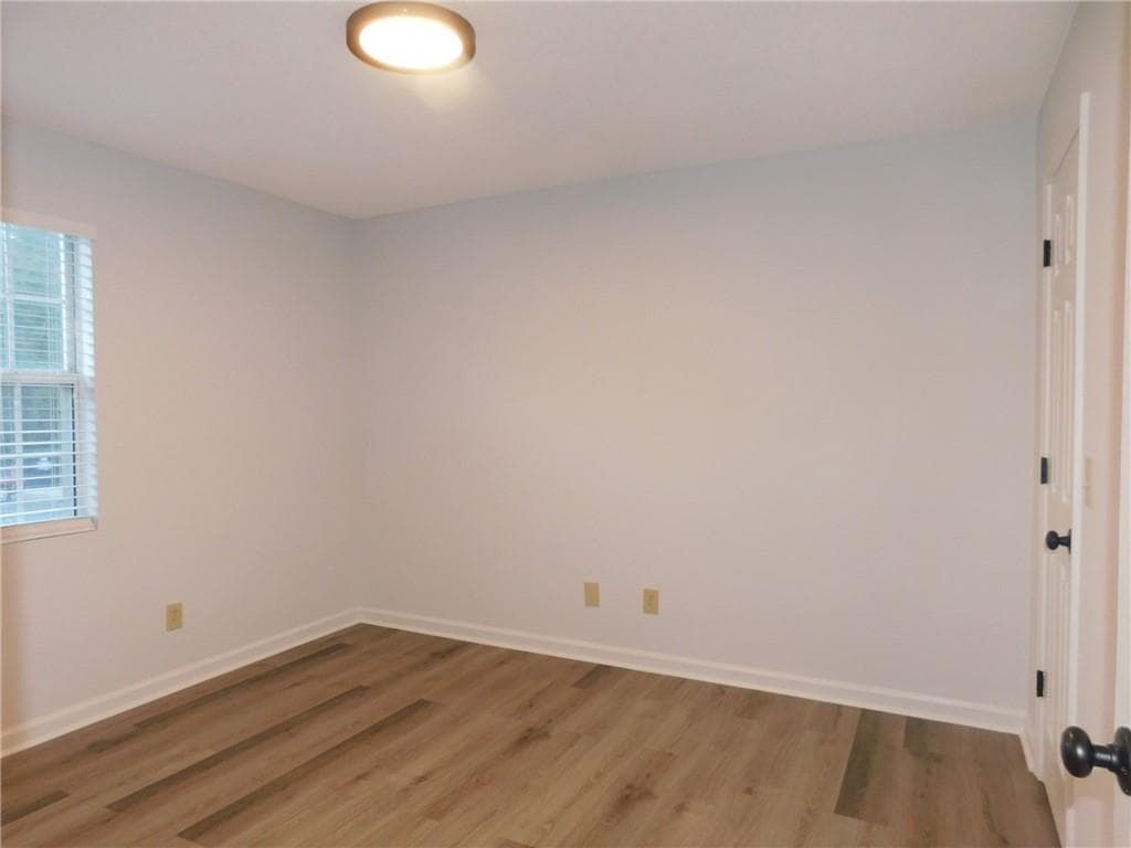2 bedroom, 1 bathroom, 864 sq ft apartment for rent at 107 L Rock Garden Place, Dahlonega, GA 30533 for $1,230 a month — photo 8