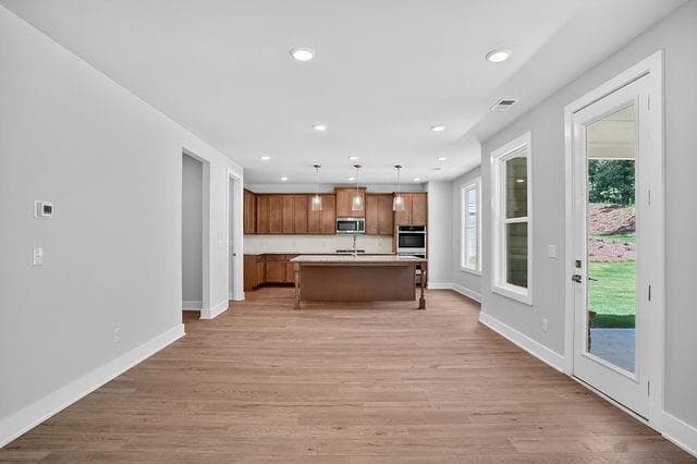 4 bedroom, 3 bathroom, 2,344 sq ft single family residence for sale at 2537 Parkside Way Lot 399, Gainesville, GA 30507 — photo 7