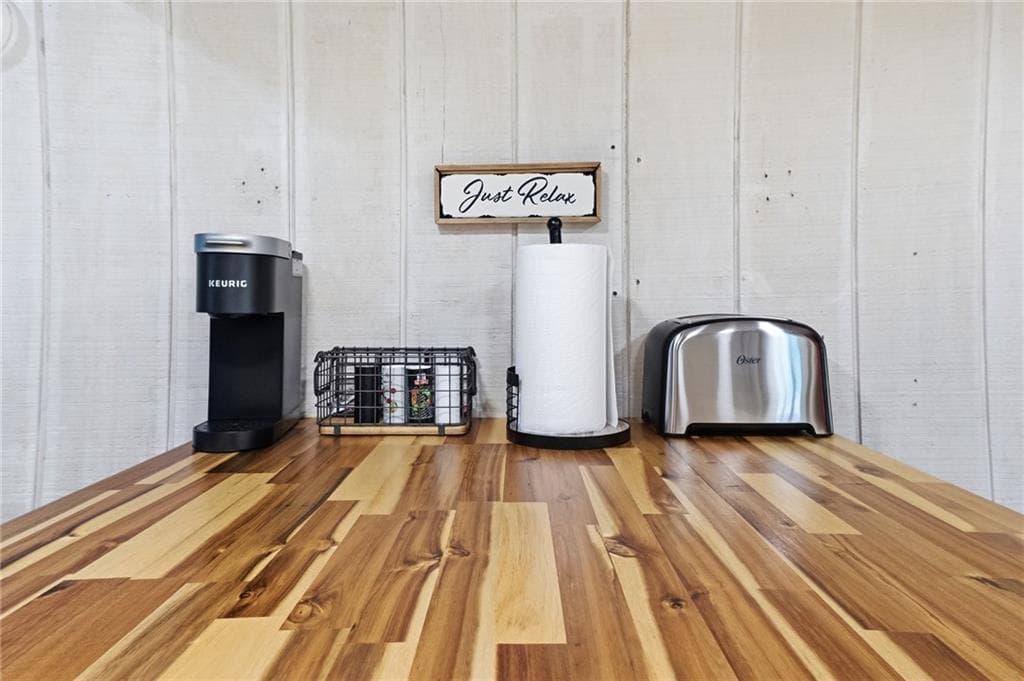 1 bedroom, 1 bathroom, 454 sq ft single family residence for sale at 225 Overlook Circle, Clarkesville, GA 30523 — photo 7