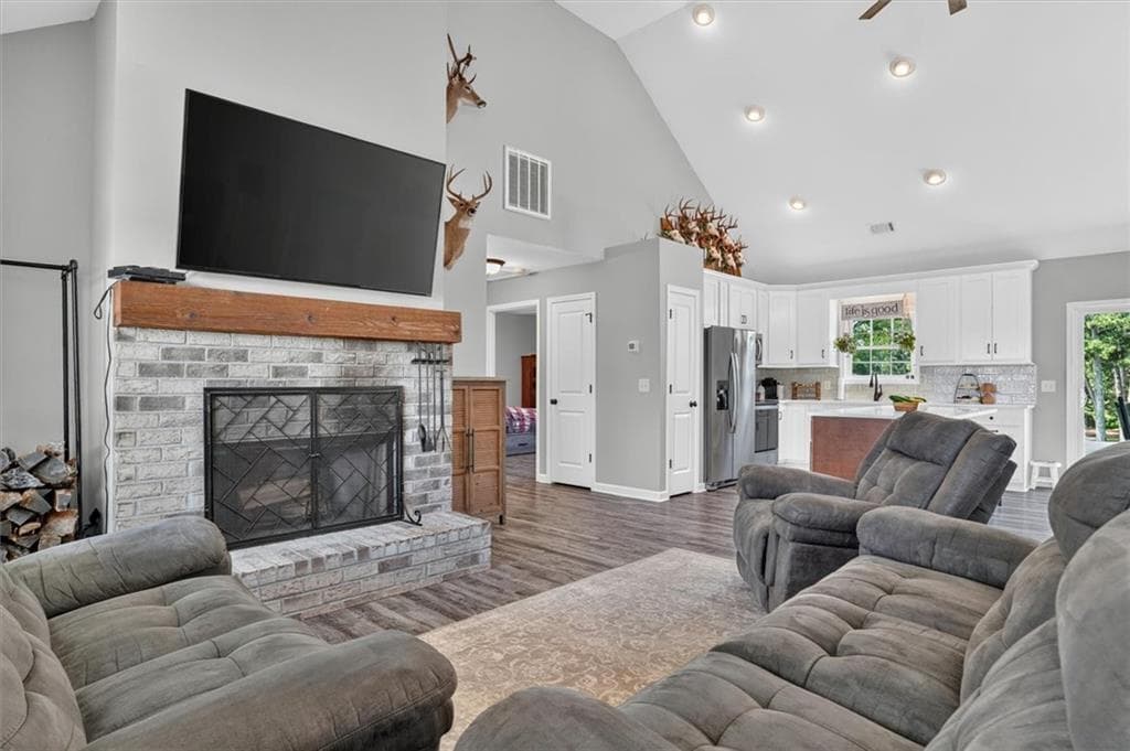 3 bedroom, 2 bathroom, 1,649 sq ft single family residence for sale at 267 Hammond Road, Calhoun, GA 30701 — photo 10