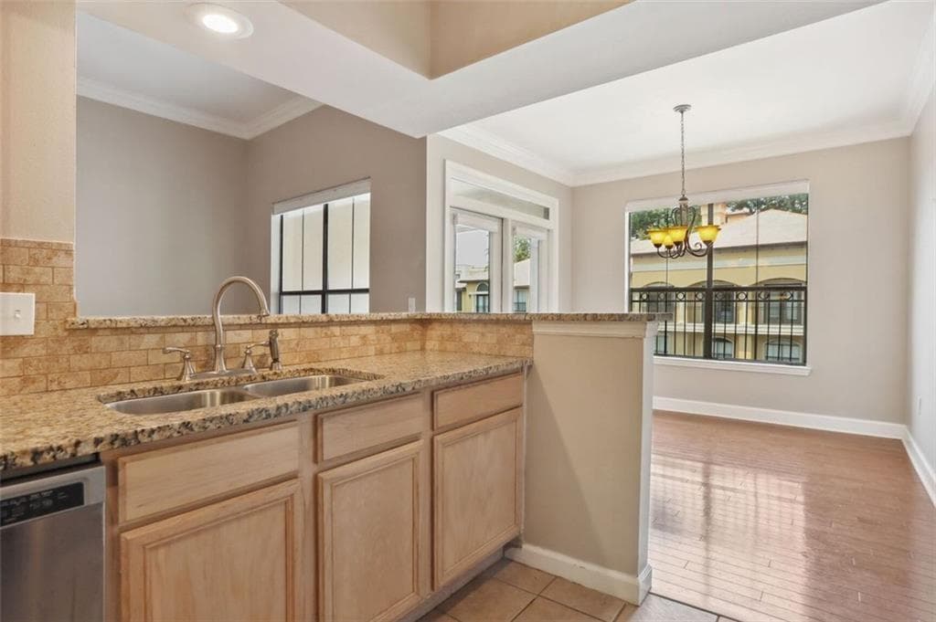 2 bedroom, 2 bathroom, 1,160 sq ft condominium for rent at 3777 Peachtree Road 331, Atlanta, GA 30319 for $2,000 a month — photo 6