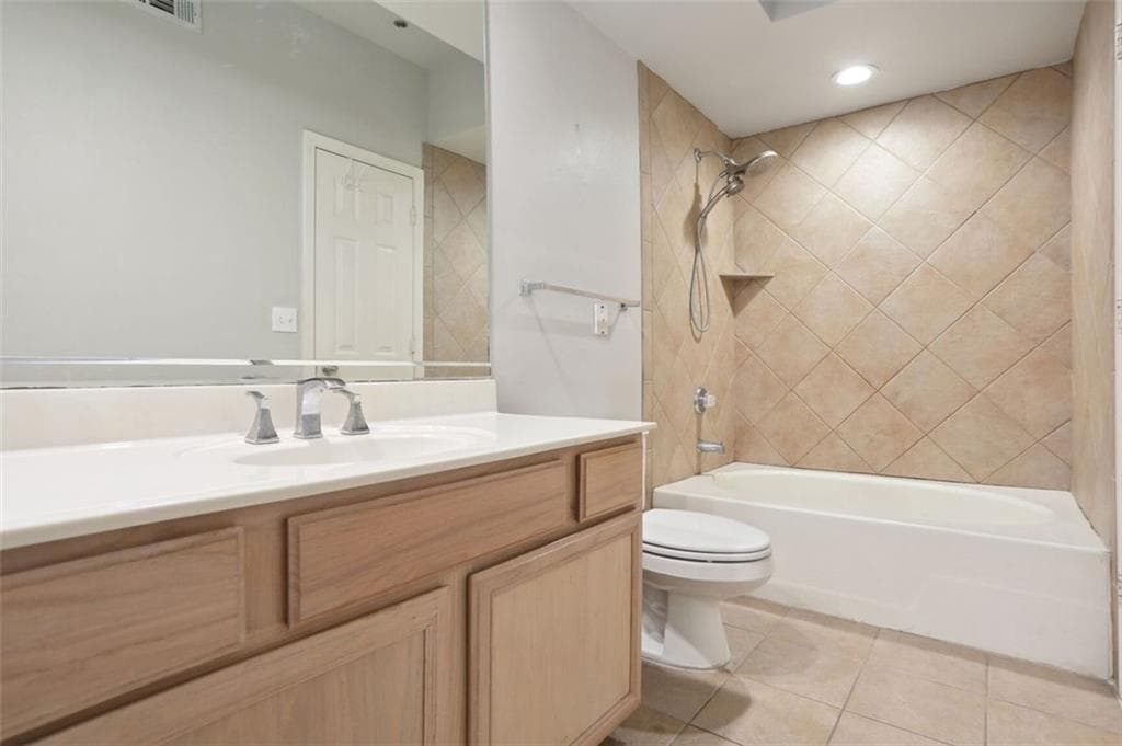 2 bedroom, 2 bathroom, 1,160 sq ft condominium for rent at 3777 Peachtree Road 331, Atlanta, GA 30319 for $2,000 a month — photo 9